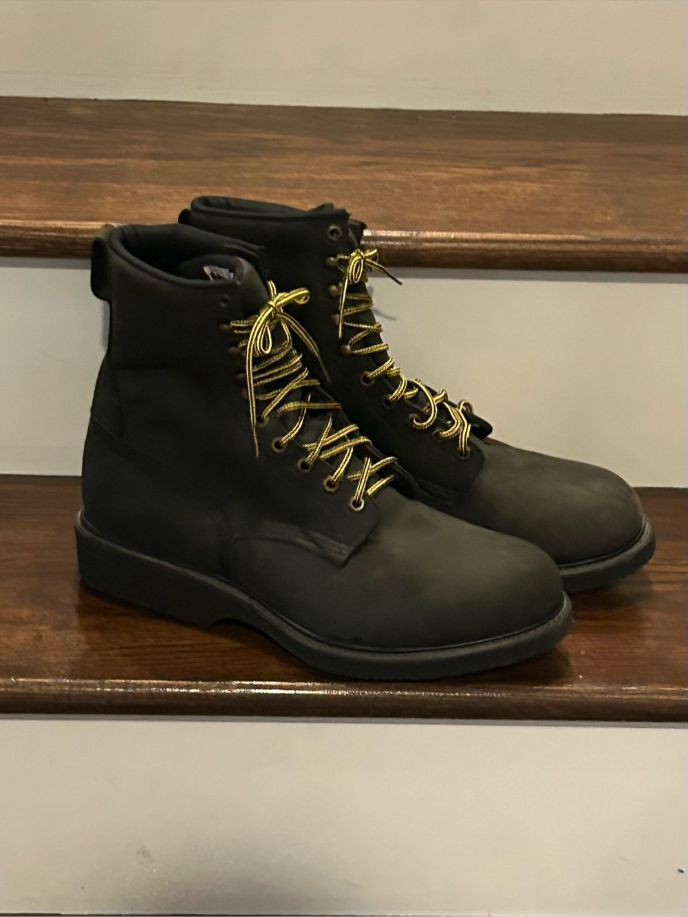 Work America Men's  Black Leather Steel Toe Work Boot Men Size 12* I THINK!